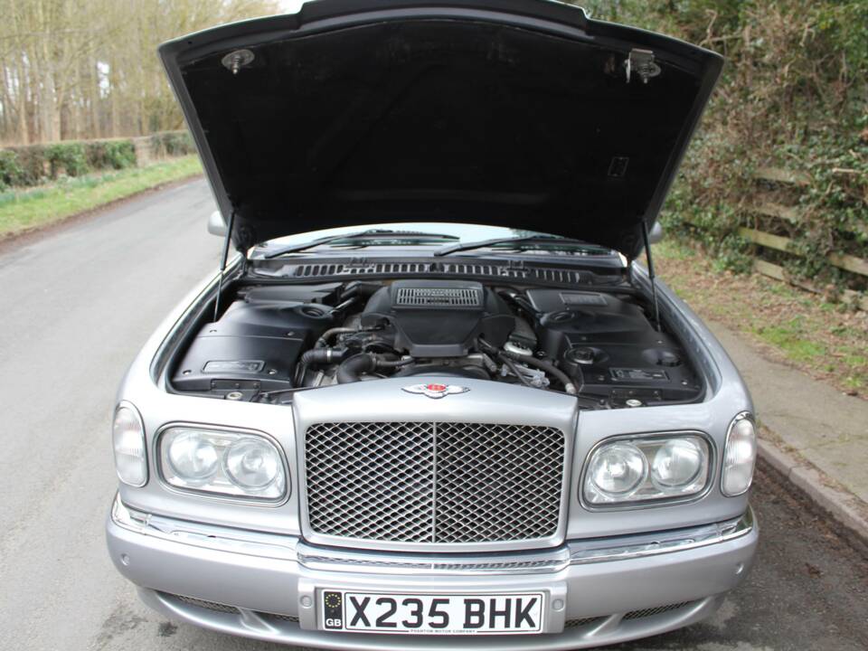 Imagen 13/15 de Bentley Arnage Red Label (2000)