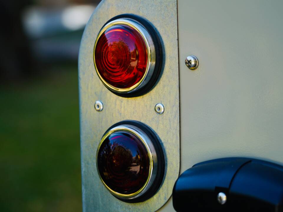 Bild 24/100 von Land Rover 88 (1968)
