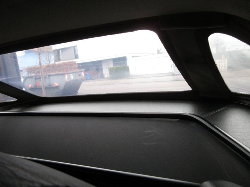 Image 6/9 of Mercedes-Benz 300 SL-24 (1992)