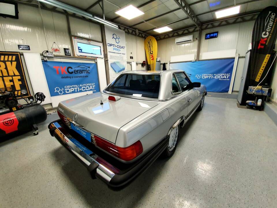 Bild 22/22 von Mercedes-Benz 380 SL (1984)