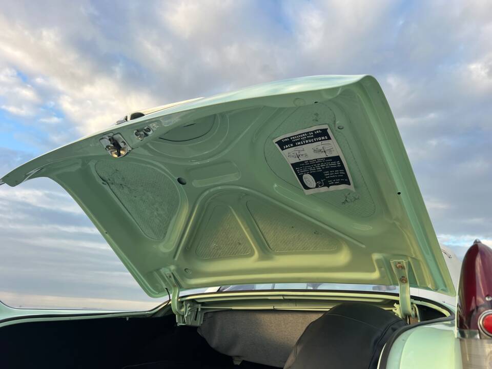 Image 83/83 of Cadillac 62 Convertible (1956)