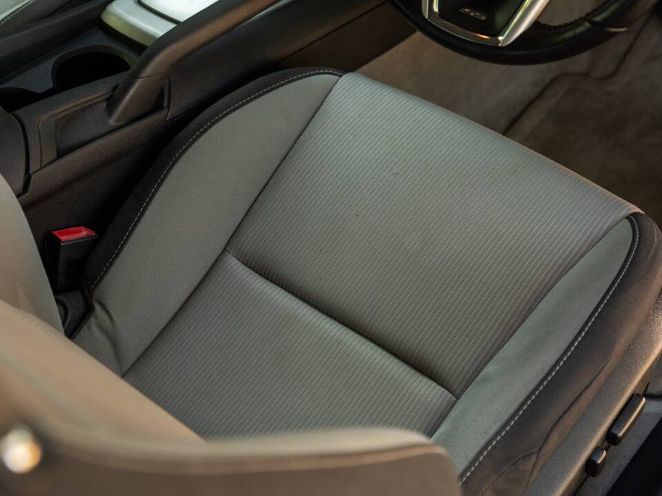 Image 24/33 de Chevrolet Camaro (2015)