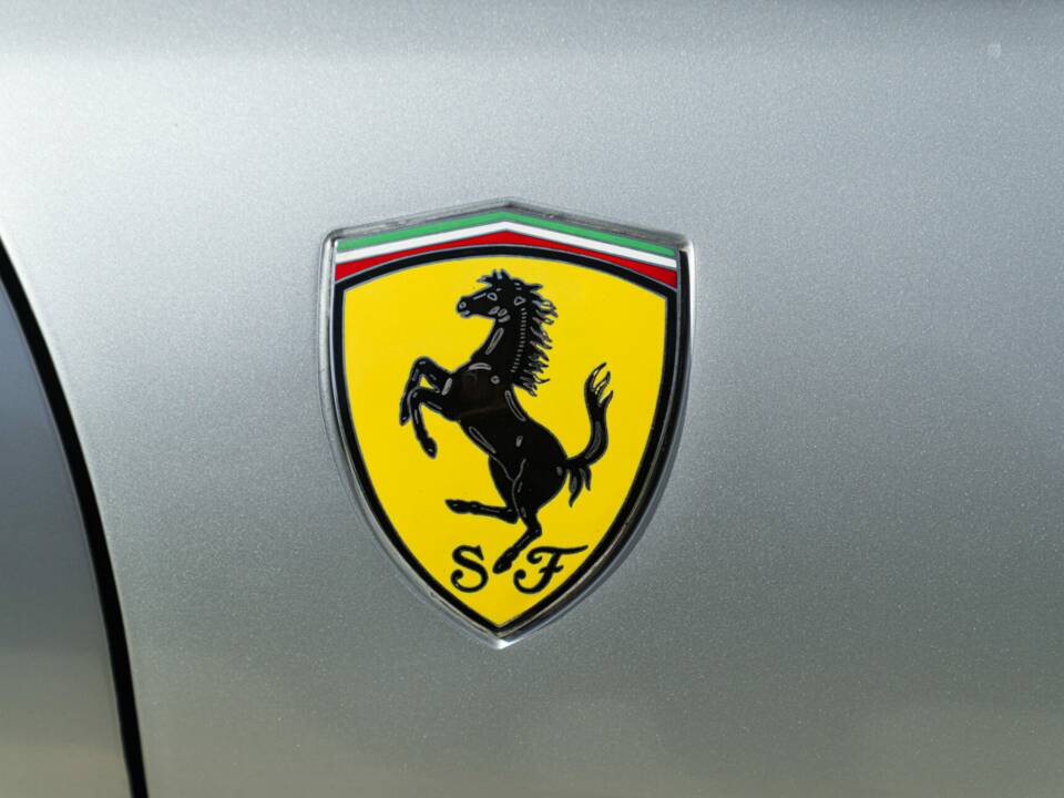 Image 28/50 of Ferrari 550 Maranello (2000)