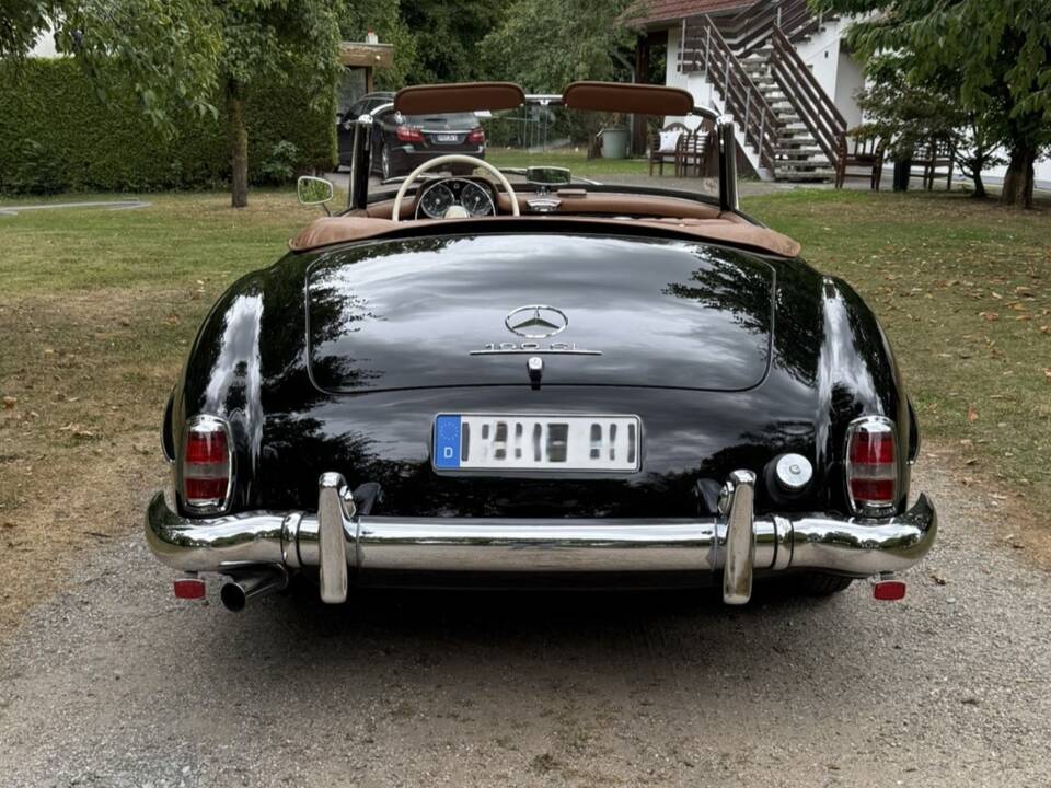 Image 13/23 of Mercedes-Benz 190 SL (1959)