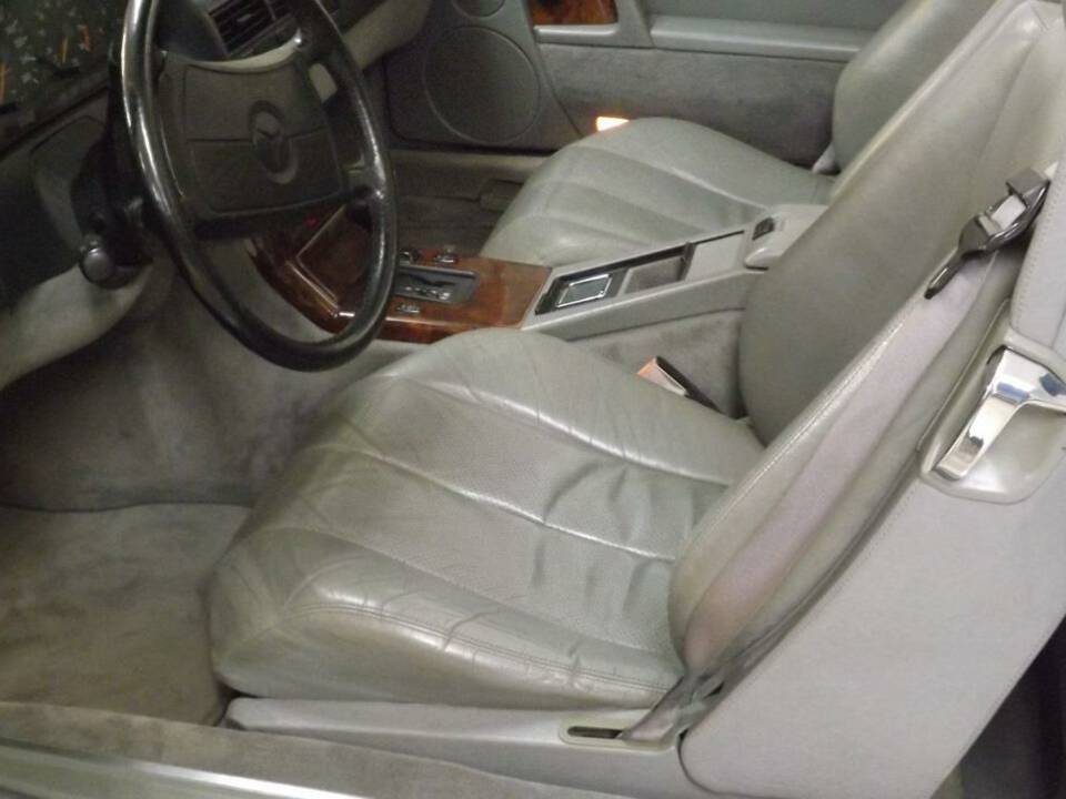 Imagen 19/50 de Mercedes-Benz 300 SL-24 (1989)