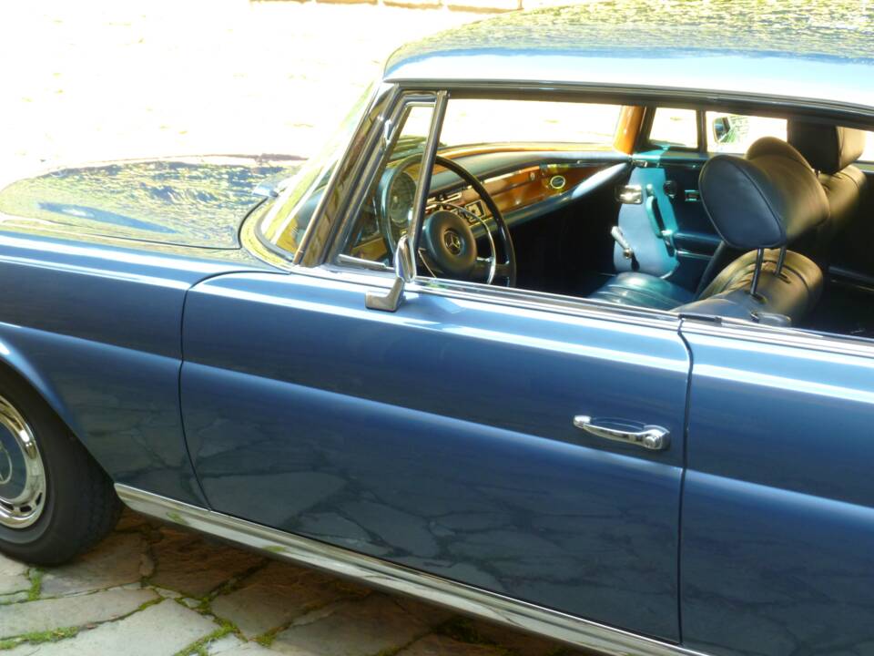 Afbeelding 12/32 van Mercedes-Benz 280 SE (1969)