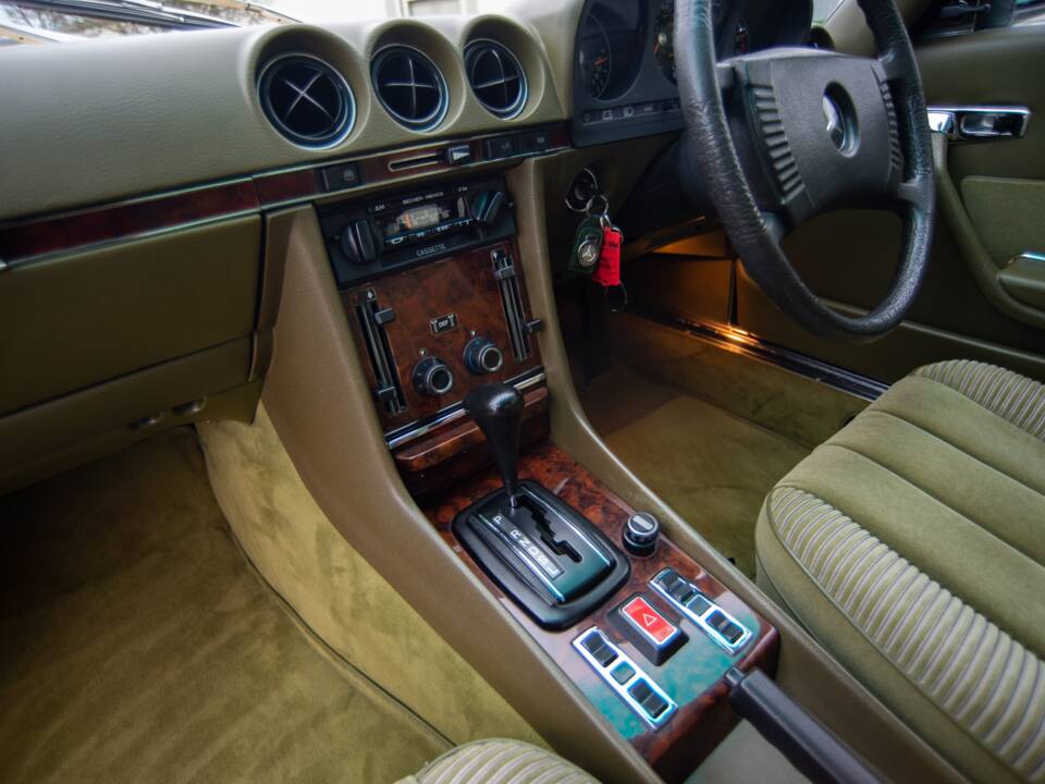 Bild 18/29 von Mercedes-Benz 450 SLC (1978)