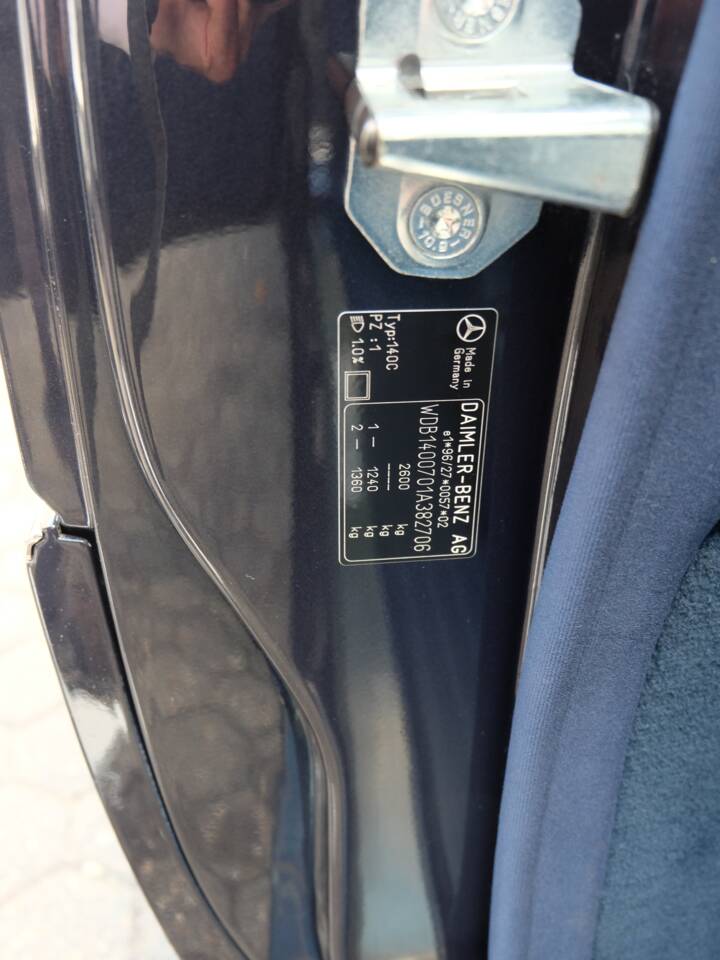 Image 56/70 de Mercedes-Benz CL 500 (1997)