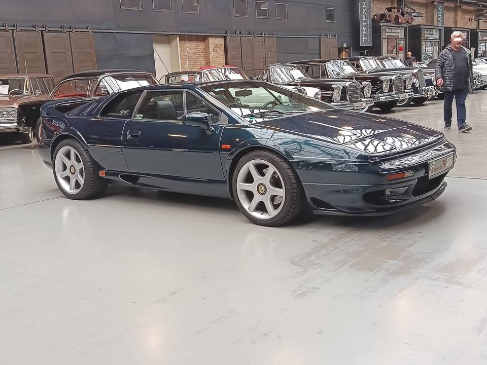 Image 2/18 de Lotus Esprit V8 BiTurbo (2001)