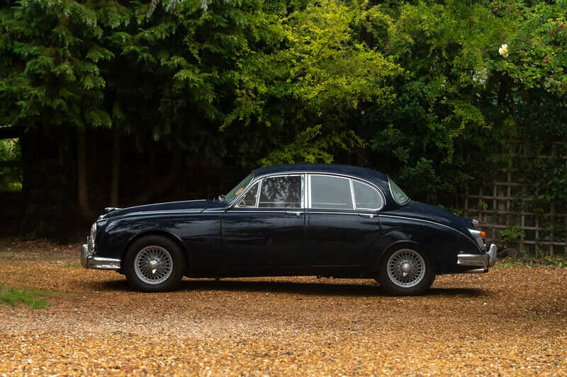 Image 15/50 of Jaguar Mk II 3.8 (1962)
