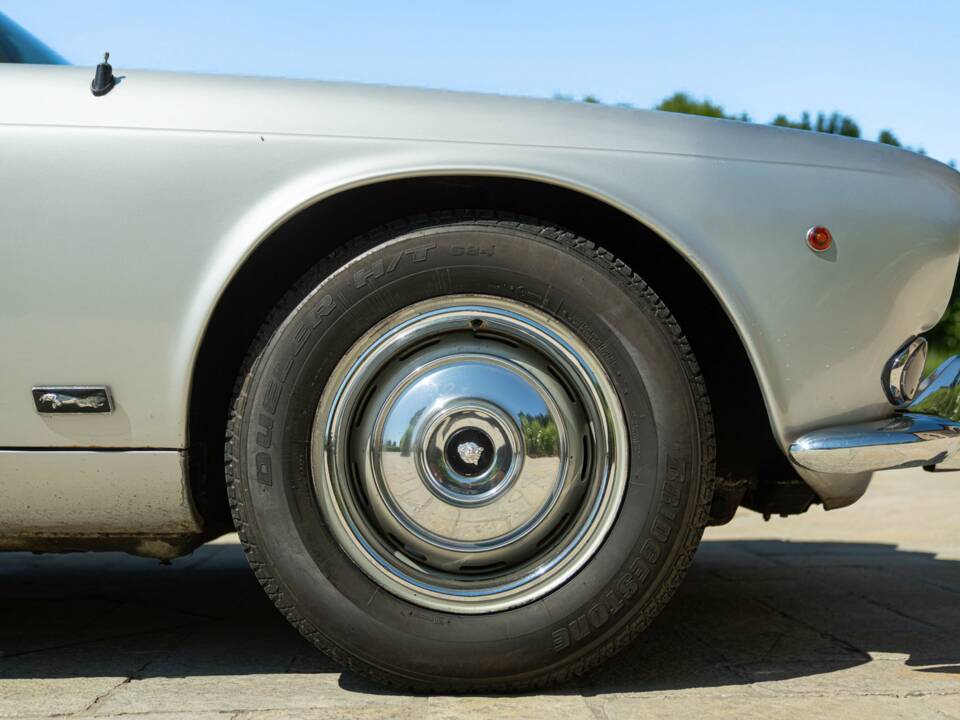 Image 32/50 of Jaguar XJ 6 4.2 (1970)