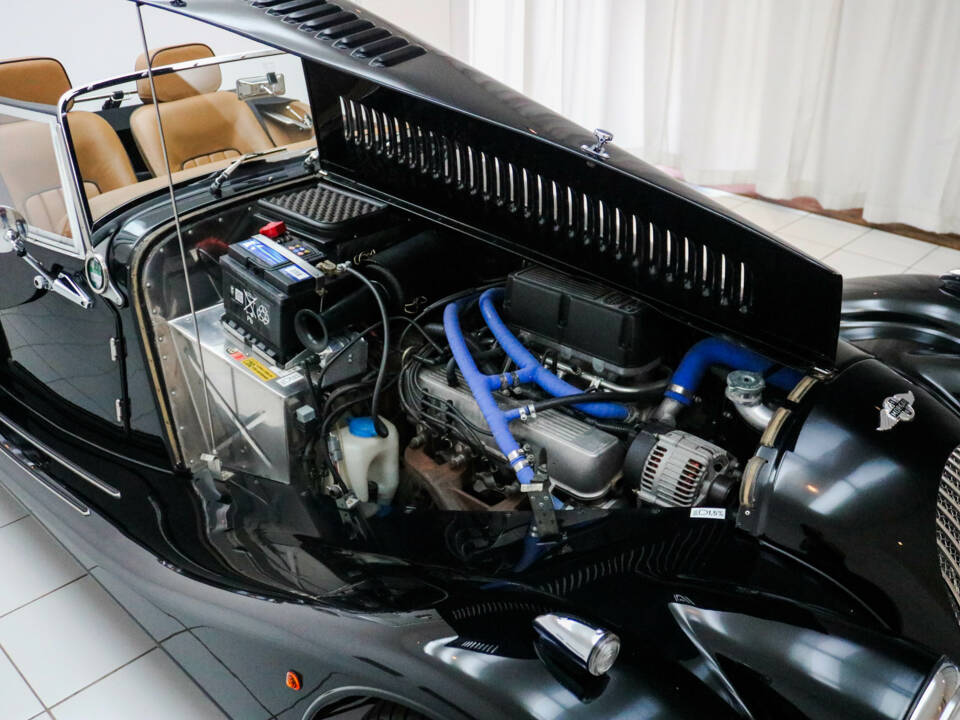 Image 12/18 of Morgan Plus 8 (2003)