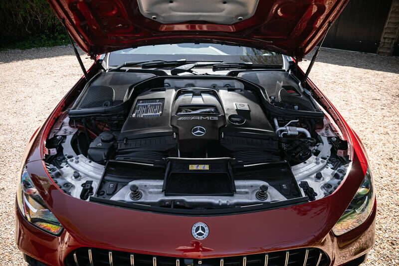 Image 3/45 de Mercedes-Benz AMG E 63 S 4MATIC+ T (2021)