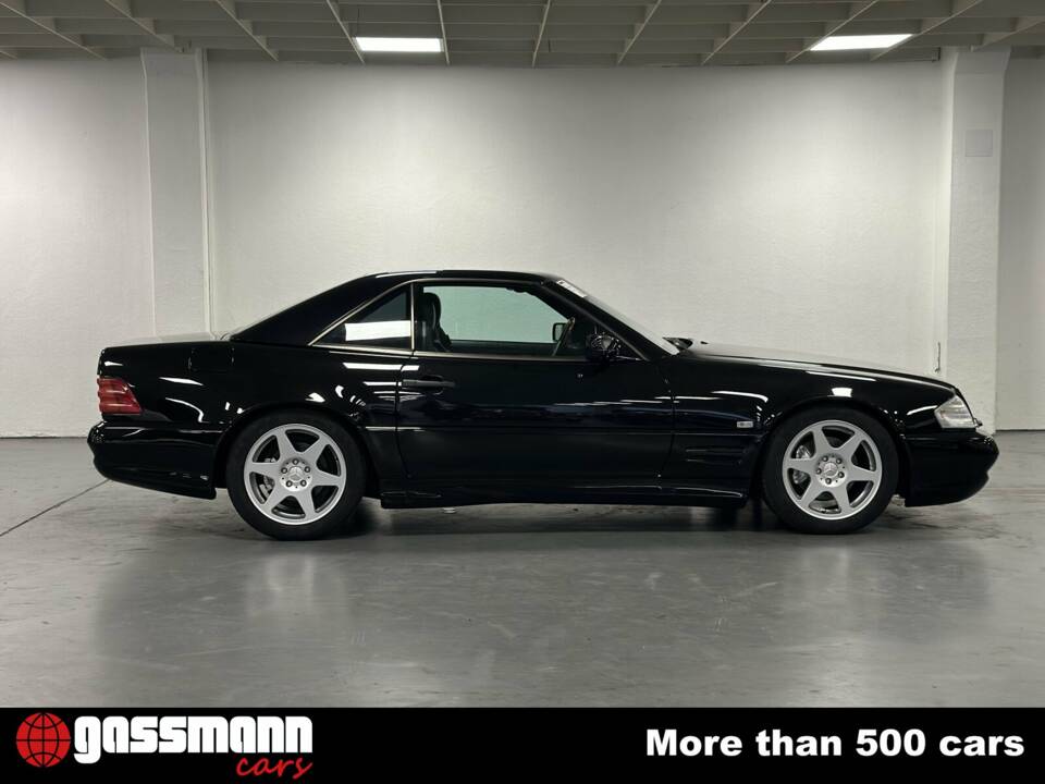 Imagen 7/15 de Mercedes-Benz SL 500 (1997)