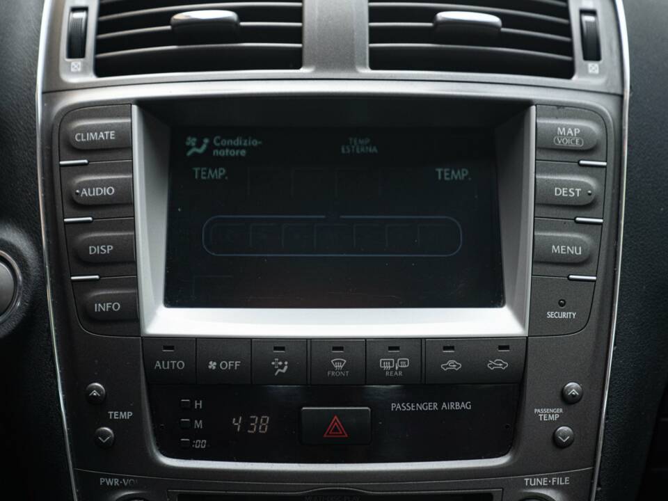 Afbeelding 34/50 van Lexus IS 220d (2006)