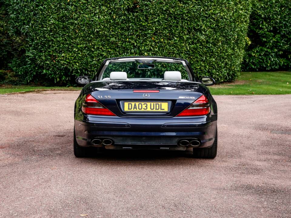 Image 15/41 of Mercedes-Benz SL 55 AMG (2003)