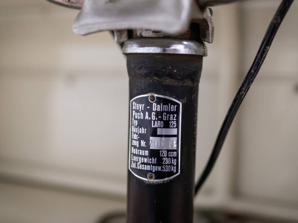 Image 10/14 de Puch LARO 125 (1900)