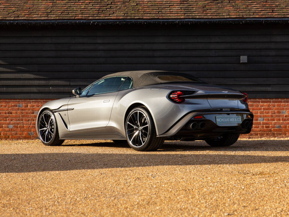 Image 52/99 of Aston Martin Vanquish Zagato Volante (2017)