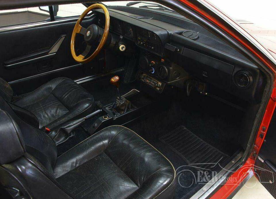 Afbeelding 11/19 van Alfa Romeo GTV 6 2.5 (1981)