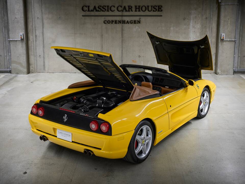 Image 25/100 of Ferrari F 355 Spider (1999)