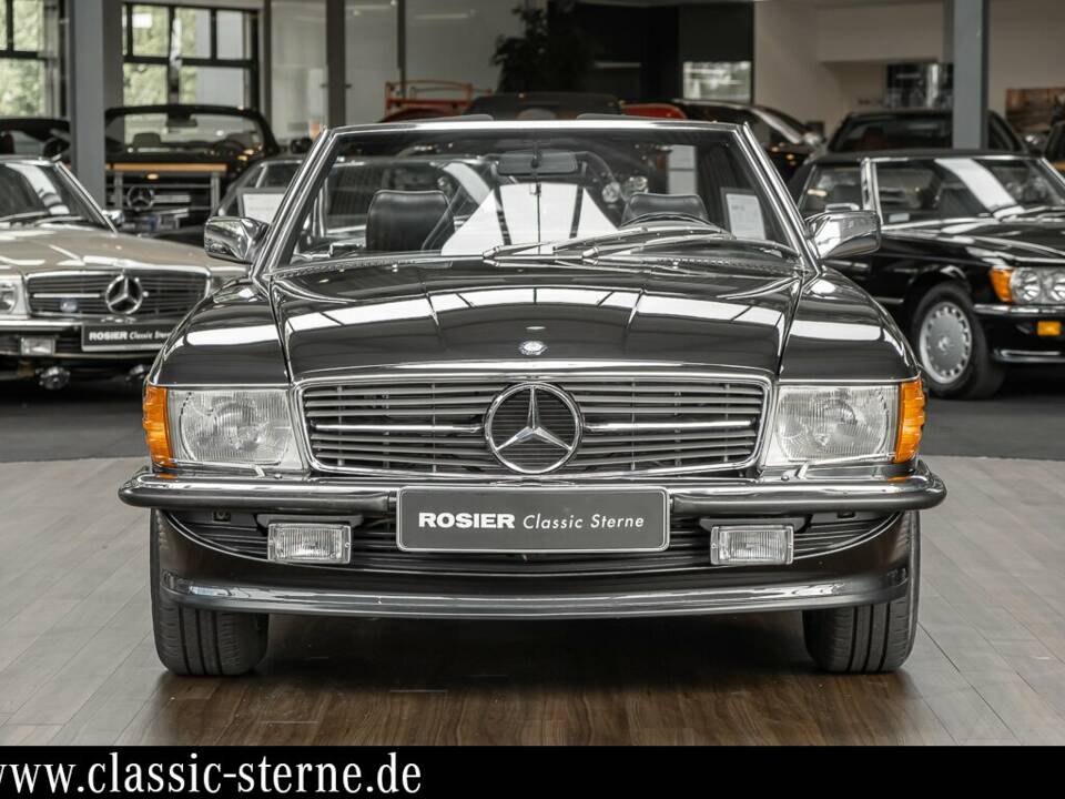 Immagine 8/15 di Mercedes-Benz 500 SL (1986)