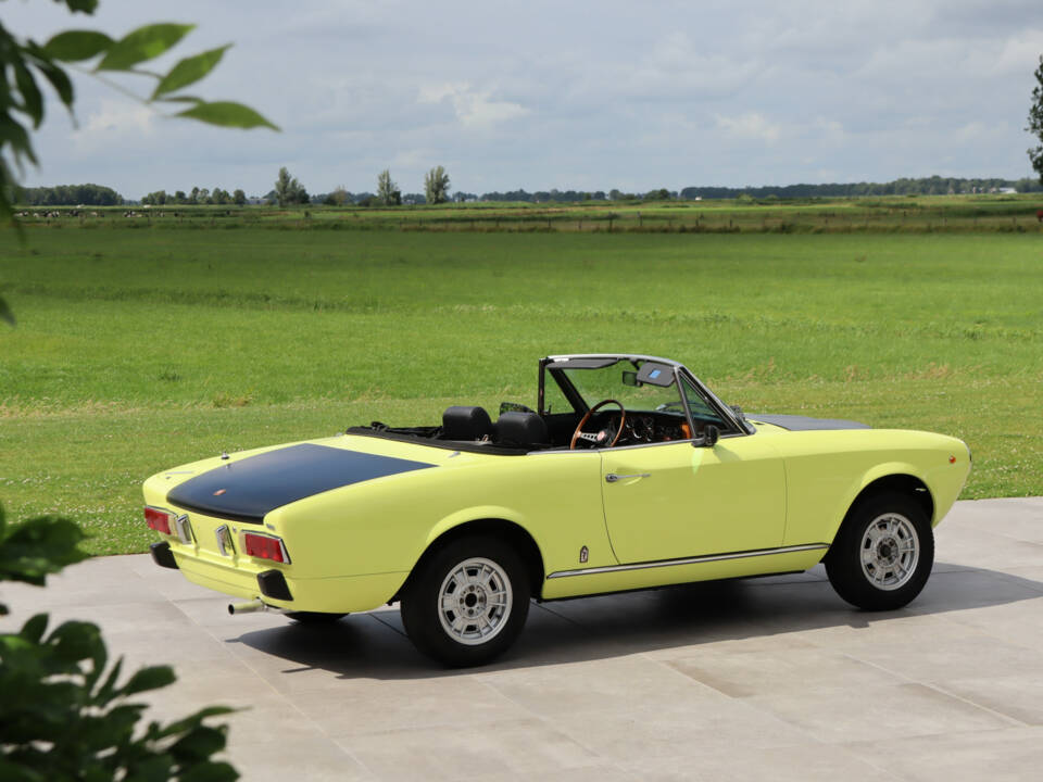Immagine 2/50 di FIAT 124 Spider CS1 (1975)