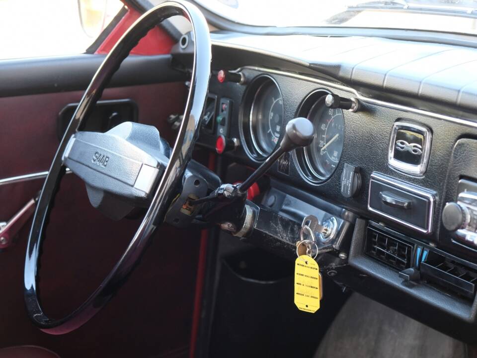 Image 45/59 de Saab 96 V4 (1971)