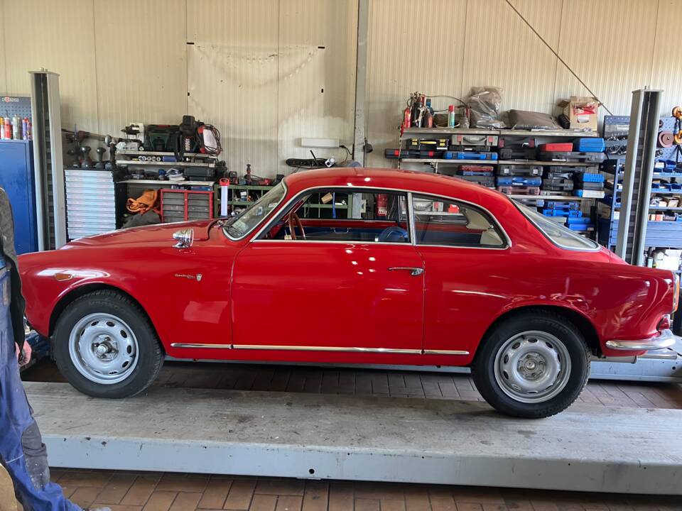 Bild 8/17 von Alfa Romeo Giulietta Sprint 1300 (1964)