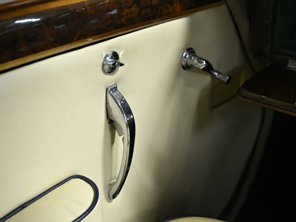 Image 36/50 of Jaguar Mk VIII (1958)