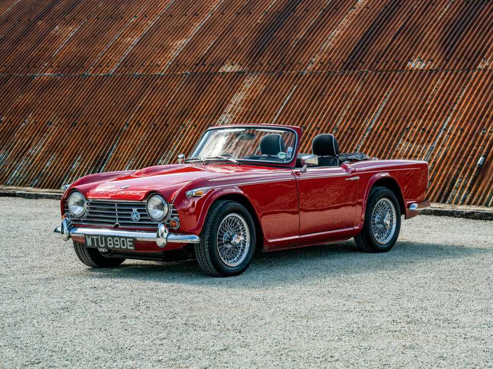 Immagine 10/24 di Triumph TR 4A IRS (1967)