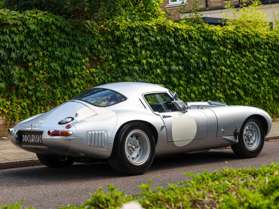 Image 3/27 of Jaguar E-Type &quot;Low Drag Coupé&quot; (1962)