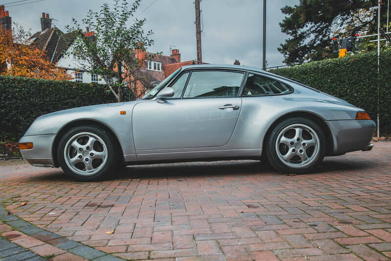 Image 5/50 of Porsche 911 Carrera (1994)