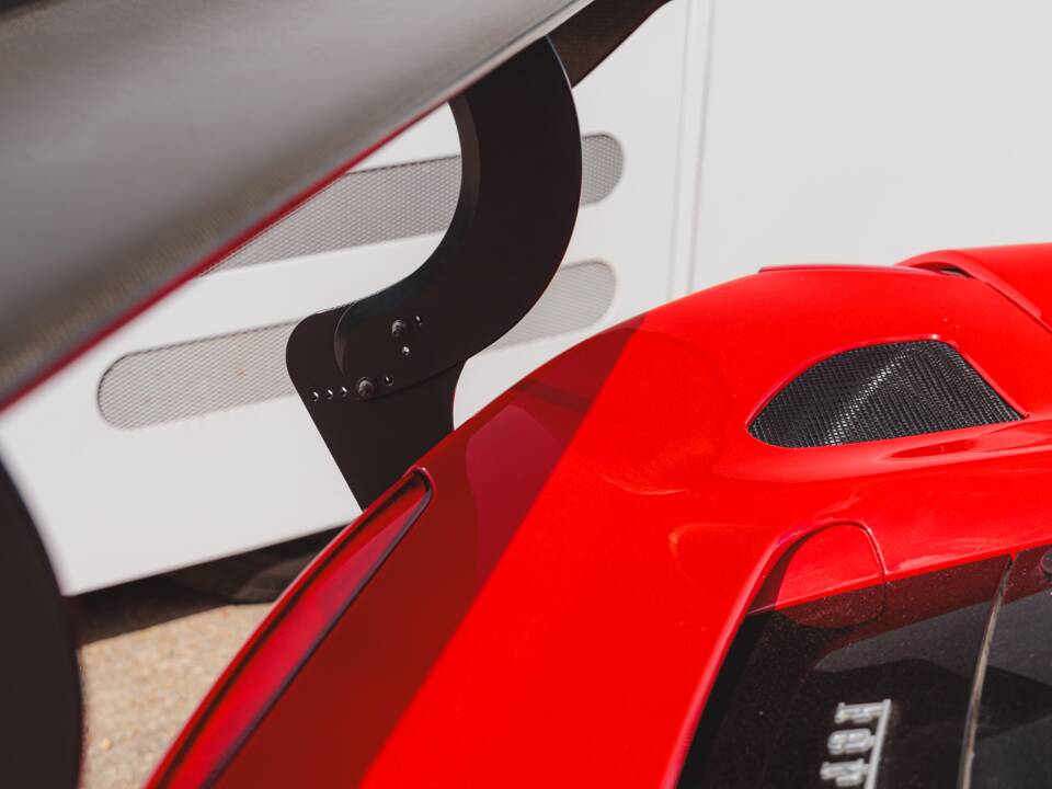 Bild 47/50 von Ferrari 488 Challenge (2017)