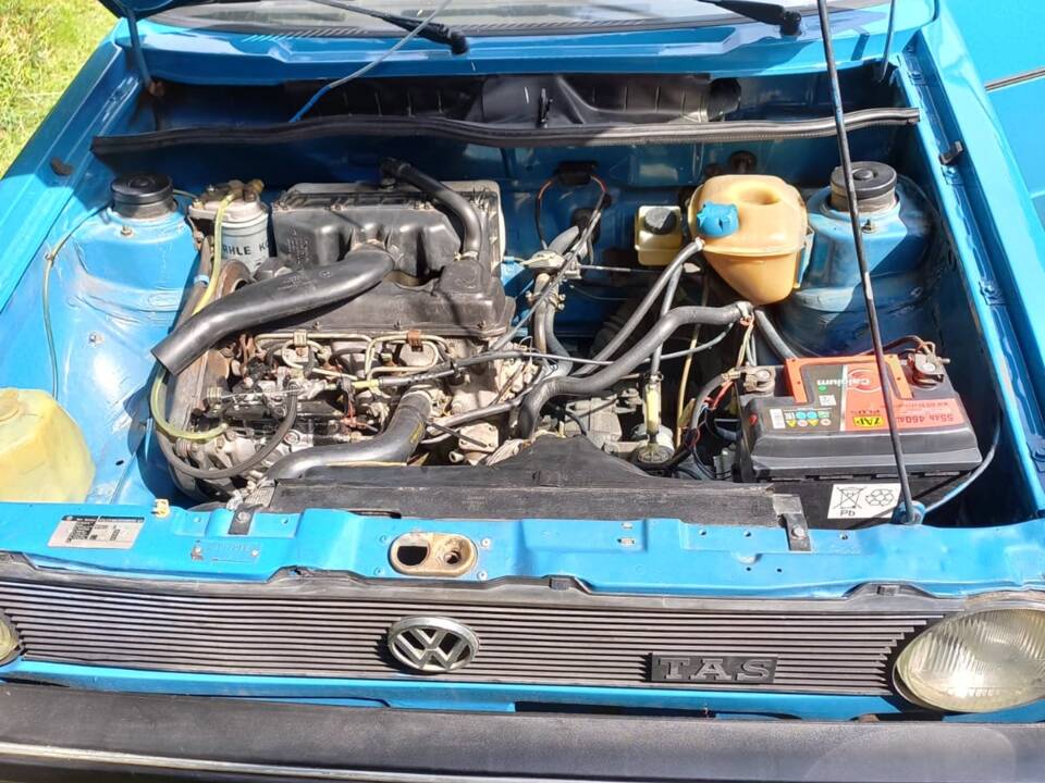 Image 3/17 of Volkswagen Golf Mk I Diesel 1.6 (1983)