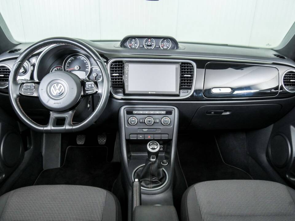 Image 18/50 de Volkswagen Beetle 1.2 TSI (2014)