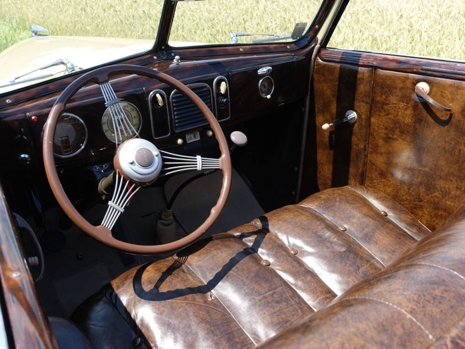 Immagine 4/44 di Ford V8 (1938)