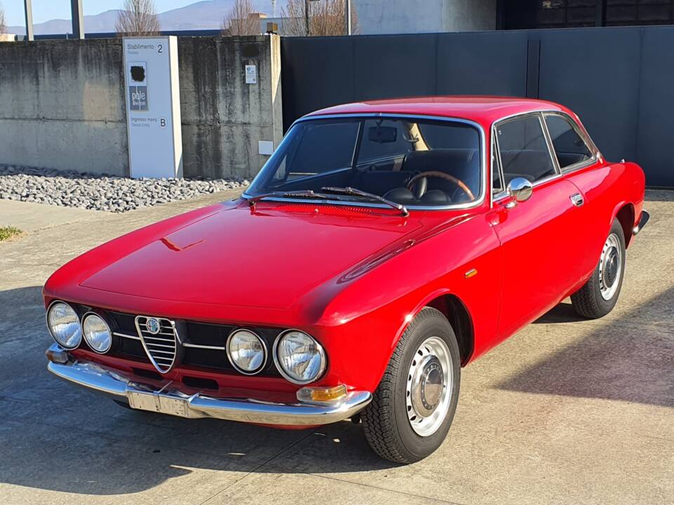 Immagine 1/50 di Alfa Romeo 1750 GT Veloce (1969)