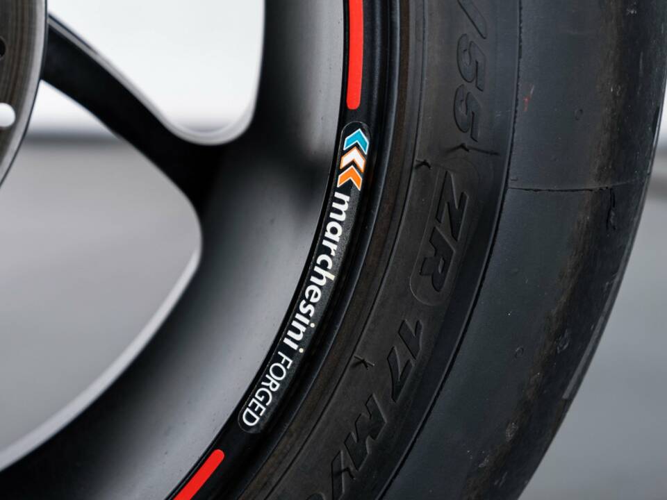 Immagine 35/50 di Ducati DUMMY (2011)