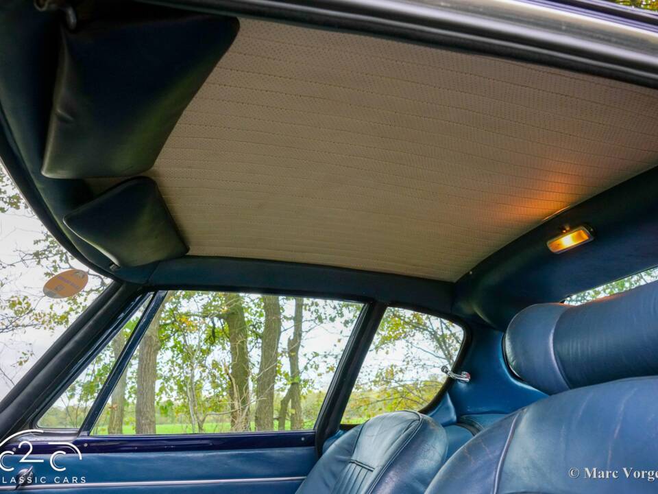 Image 11/63 of Maserati Mistral 4000 (1966)