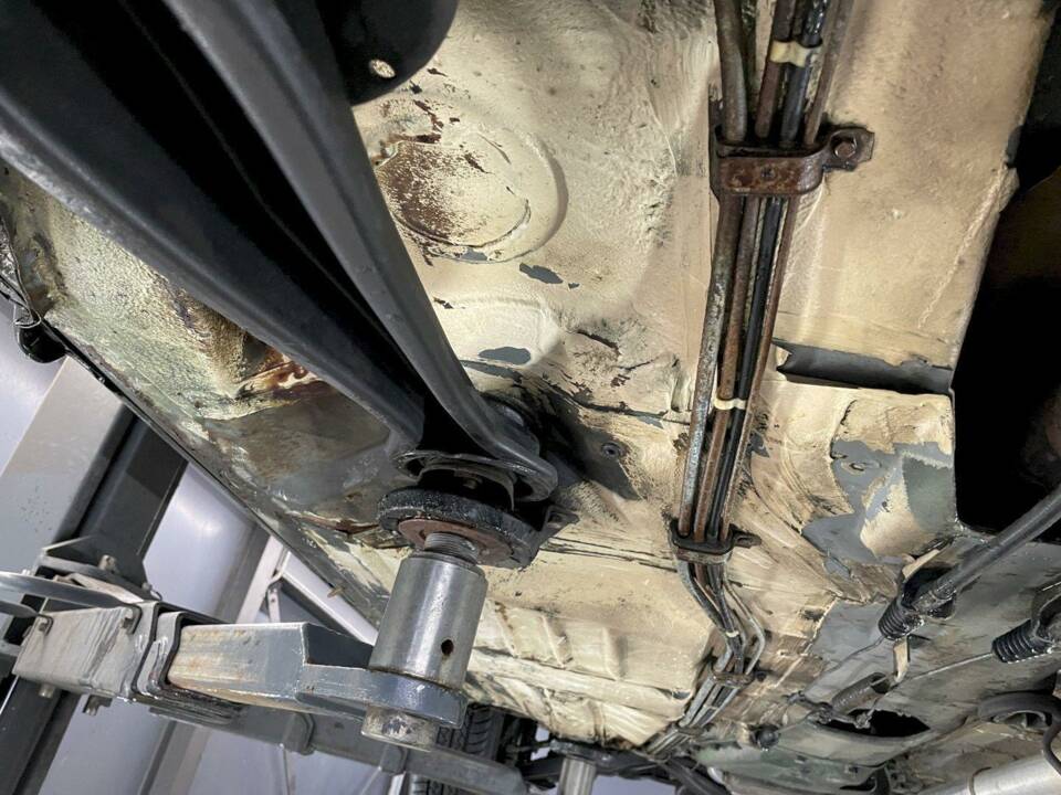 Image 26/35 of Mercedes-Benz 280 SL (1970)