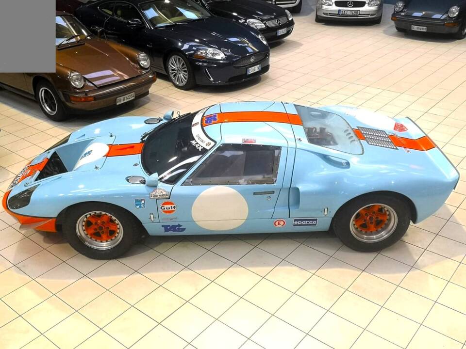 Image 19/134 de GTD 40 (1990)