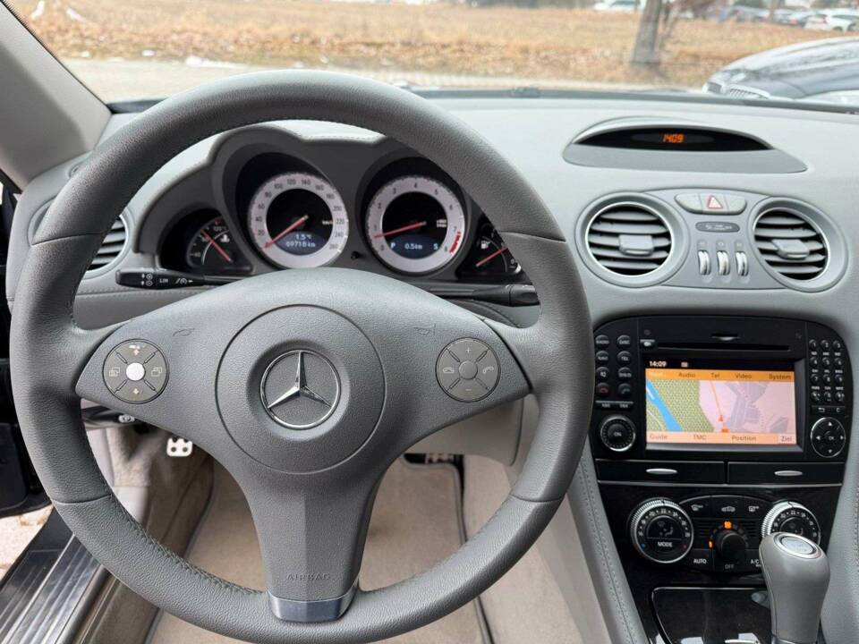 Bild 9/30 von Mercedes-Benz SL 350 (2008)