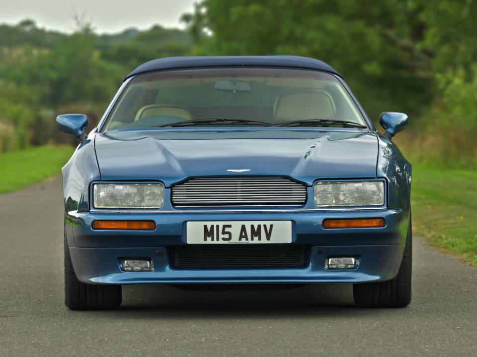 Bild 19/50 von Aston Martin Virage Volante (1995)