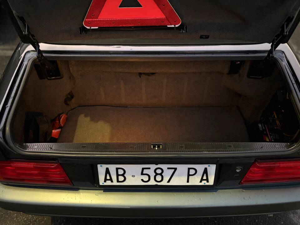 Image 11/14 of Mercedes-Benz SL 280 (1994)