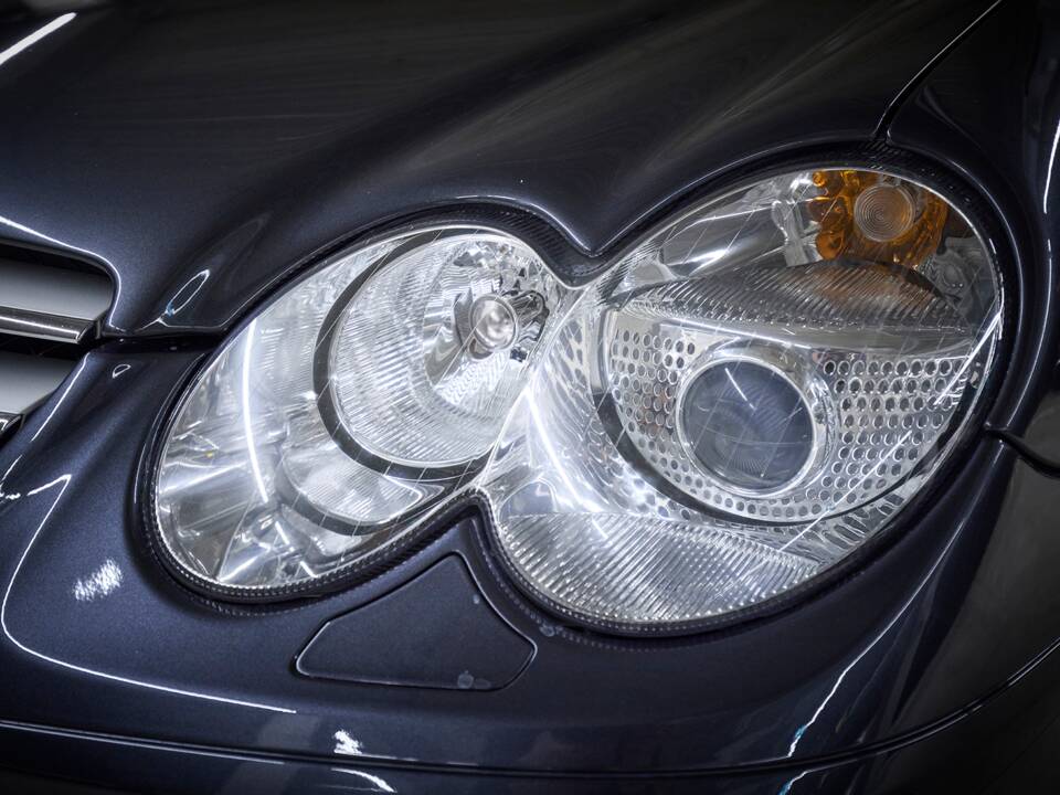 Image 24/99 de Mercedes-Benz SL 550 (2007)