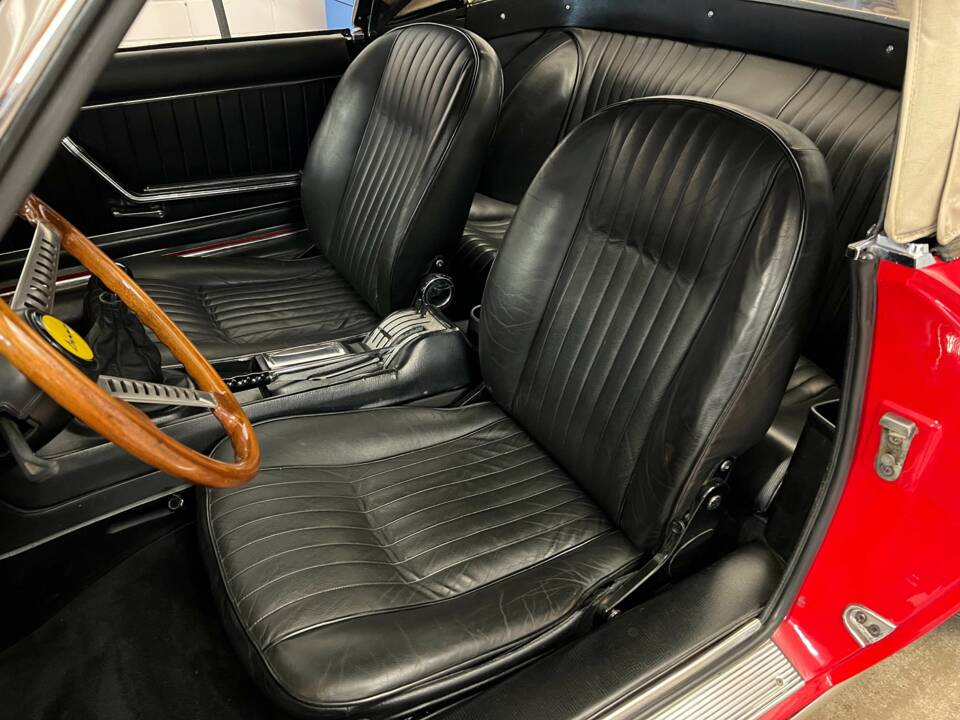 Imagen 8/17 de FIAT Dino Spider (1968)