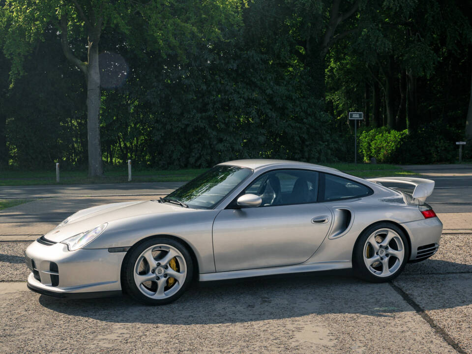 Image 10/51 of Porsche 911 GT2 (2001)