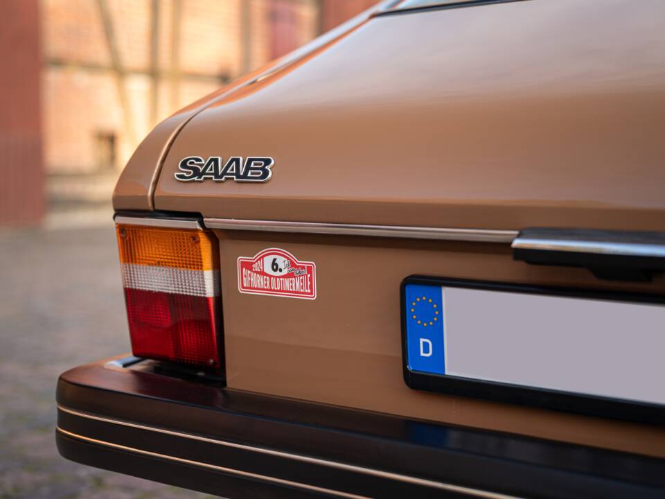 Image 14/84 de Saab 99 Combi Coupe (1976)