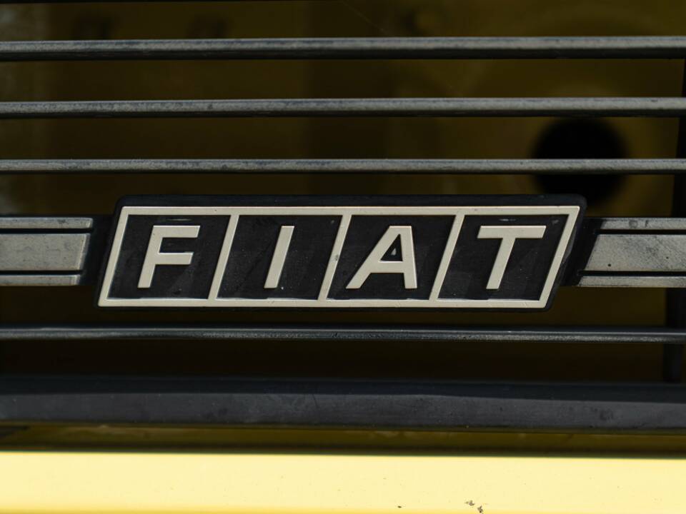 Image 18/50 of FIAT 127 Moretti Midimaxi 900 (1980)