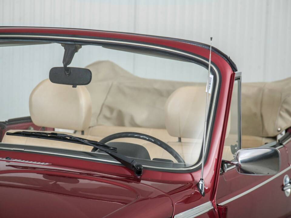 Image 21/50 of Volkswagen Beetle 1303 LS (1977)